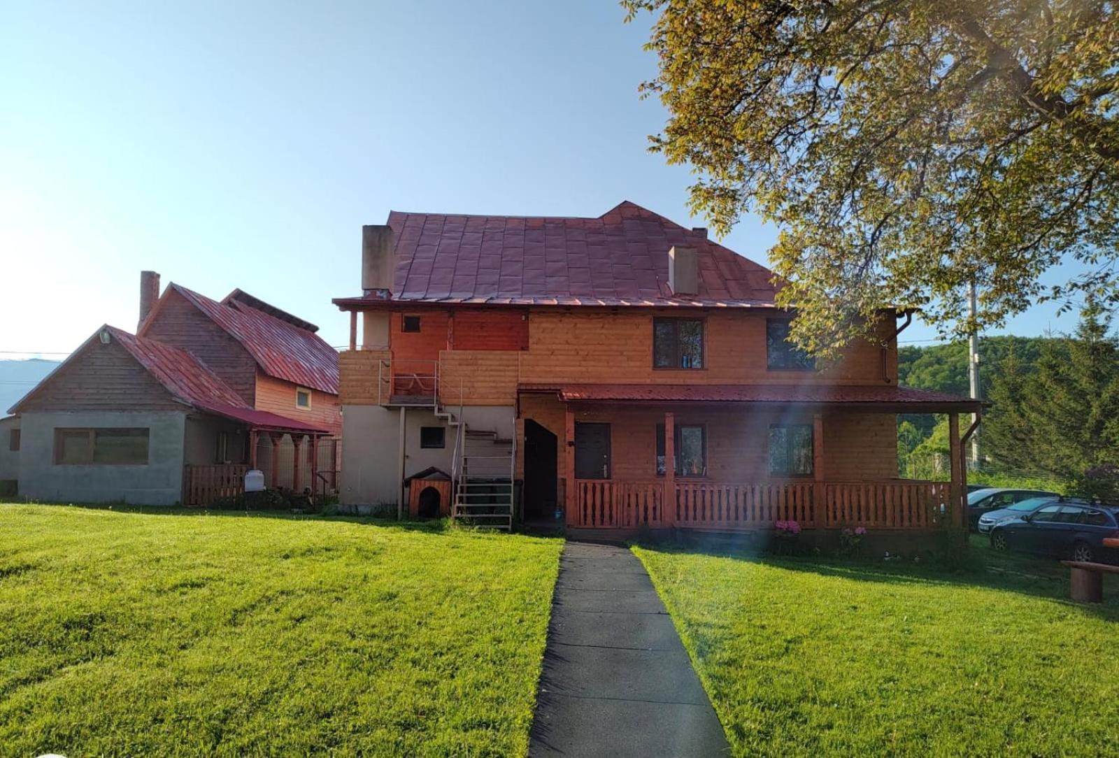 Nona Highland Home 莫伊西德约斯 外观 照片