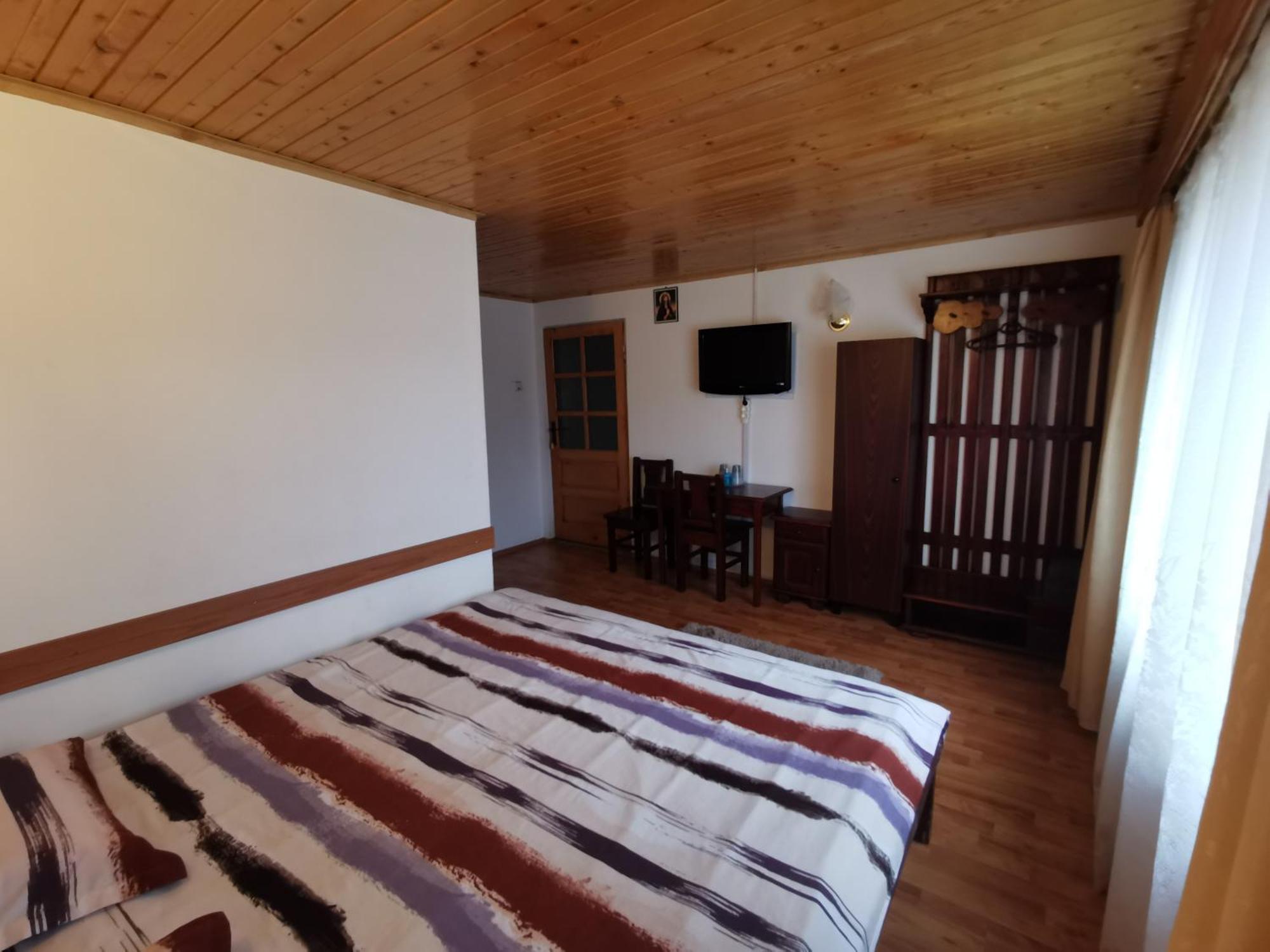 Nona Highland Home 莫伊西德约斯 外观 照片